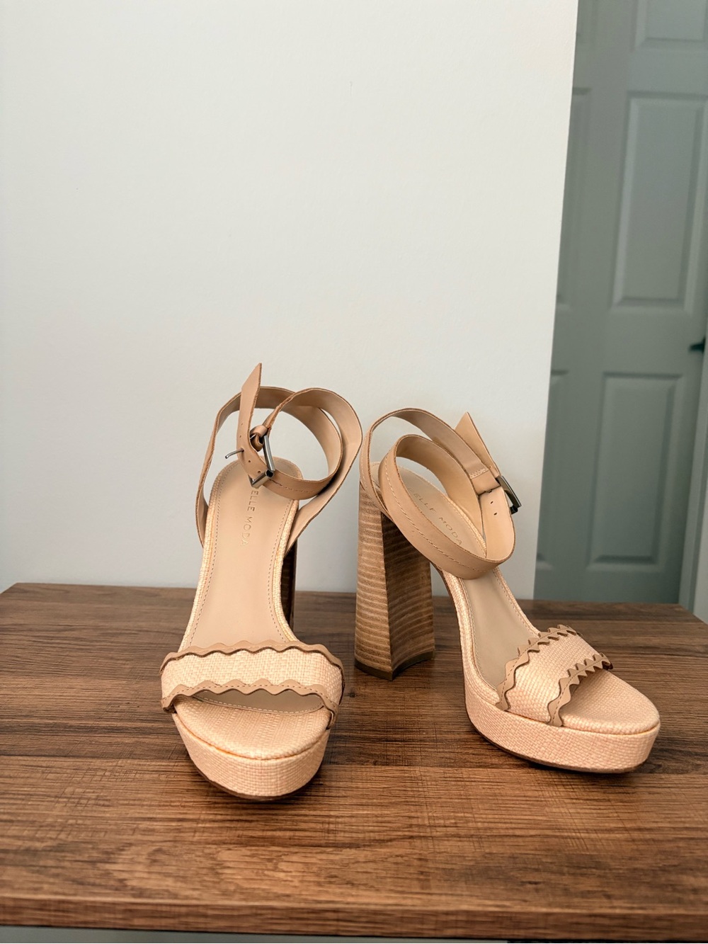 Pelle Moda Tan Scalloped Platform Block Heel Sandals
